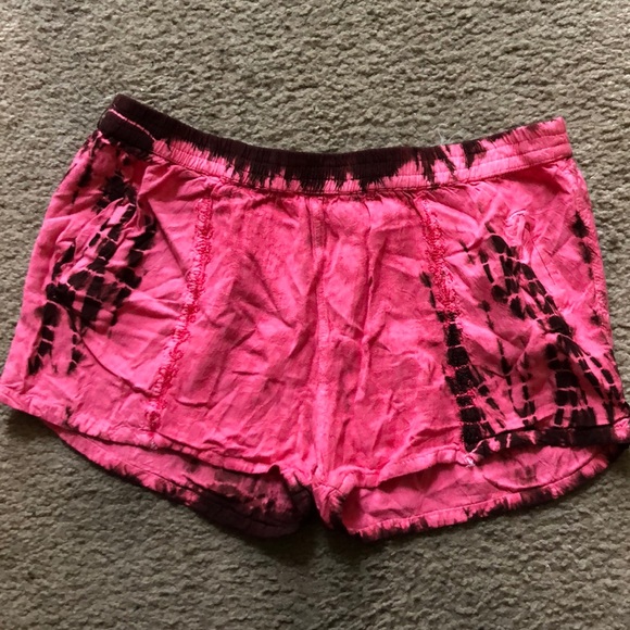 Pink & brown tie dye shorts - Picture 1 of 3